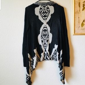 BKE Sweaters - BKE Boutique Size M BKE Sweaters - BKE Boutique Size M